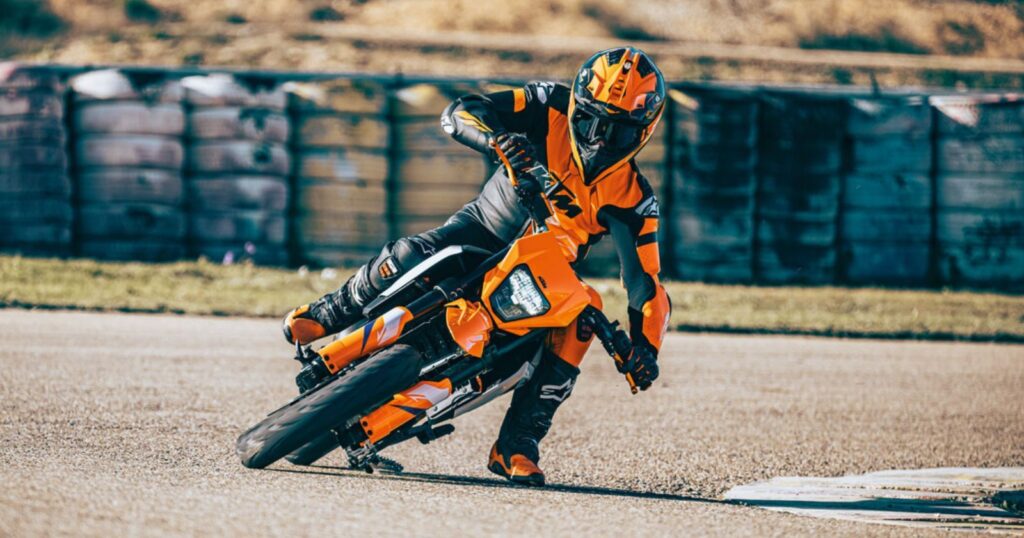 KTM 390 SMC R 2025