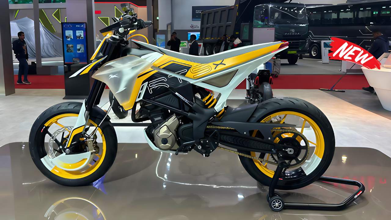 TVS Apache RTX 300 Adventure 2025