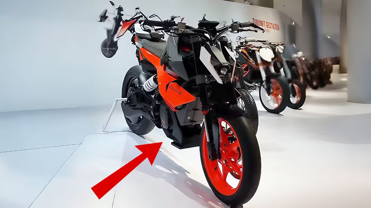 KTM E-Duke 2025