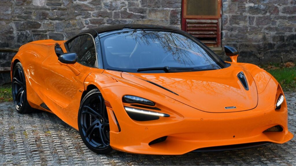 McLaren 750S 2025