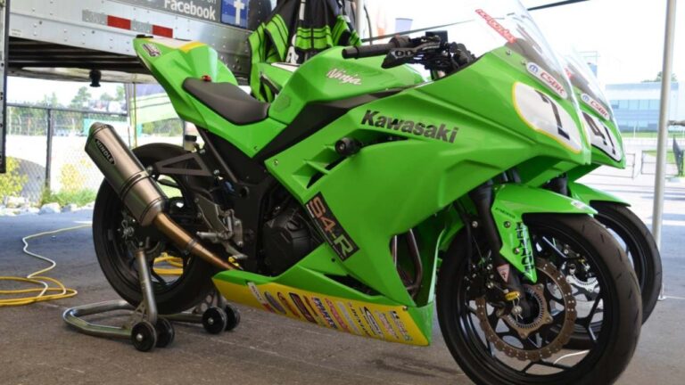 Kawasaki Ninja 300